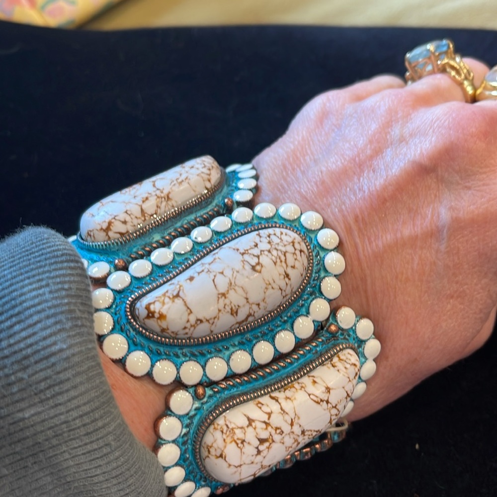 Bracelet - Picture 3 of 5